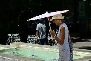 Καύσωνας και καρδιοπαθείς: Αναλυτικές οδηγίες πρόληψης