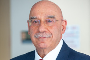 Δρ. Χρήστος Γεωργόπουλος: «Οφείλουμε να κατακτήσουμε τη γνώση για την καταλυτική θεραπεία του πολύμορφου γλοιοβλαστώματος»