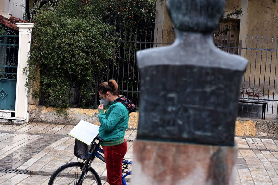 Κορωνοϊός - Εκθεση ΕΟΔΥ: Στους 57 οι νέοι θάνατοι - Αυξήθηκαν οι διασωληνωμένοι