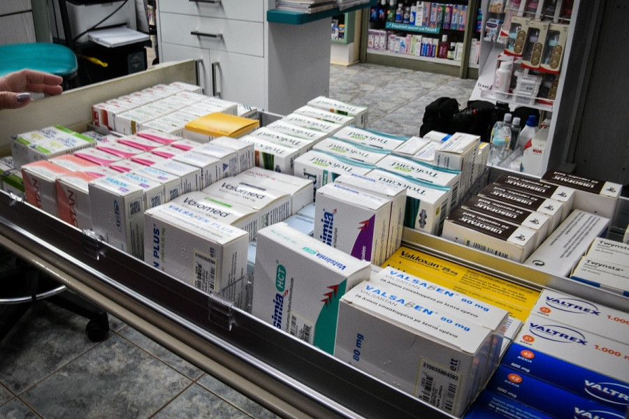 ΕΟΦ: Απαγορεύει την παράλληλη εξαγωγή 95 φαρμάκων – Η λίστα
