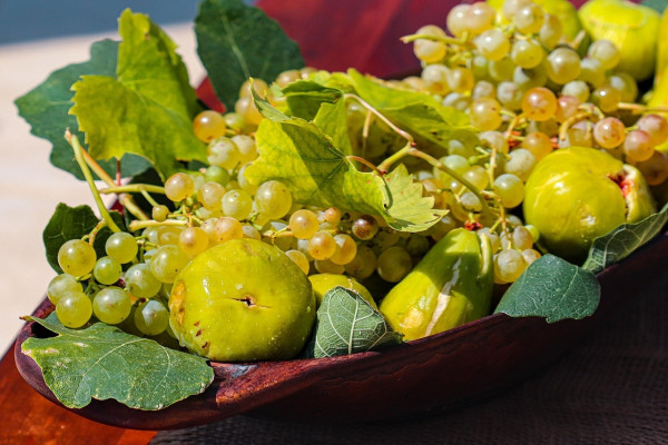 5 φρούτα που βοηθούν στην καλή υγεία του εντέρου