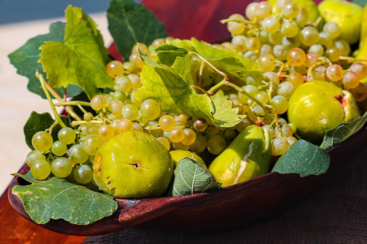 5 φρούτα που βοηθούν στην καλή υγεία του εντέρου