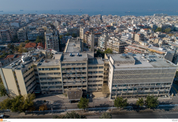 Καταγγελία Πολάκη: Στο Ιπποκράτειο Θεσσαλονίκης χειρουργεί συνταξιούχος γιατρός