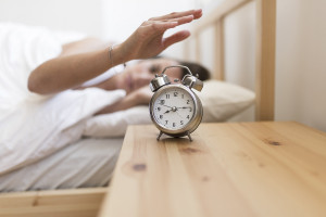 Τι σημαίνει για την υγεία σας αν δυσκολεύεστε να ξυπνήσετε το πρωί