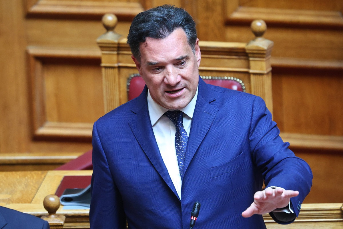 Γεωργιάδης για τραυματισμό παίκτη Survivor: «Η κατάστασή του αυτή τη στιγμή δεν μας επιτρέπει να τον φέρουμε στην Ελλάδα»