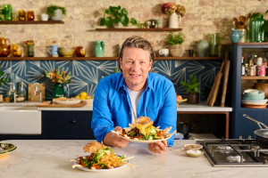 Διατροφολόγος επιβεβαιώνει τον Jamie Oliver: «Τόσες μερίδες φρούτων και λαχανικών πρέπει να τρώμε κάθε μέρα»